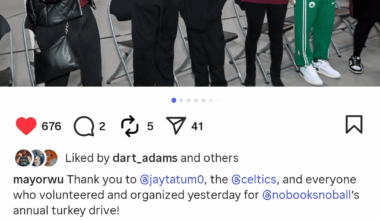 Tatum volunteering at the Reggie Lewis Center for the No Books No Balls annual Thanksgiving drive. Top 5 player and top 5 human 🥹.