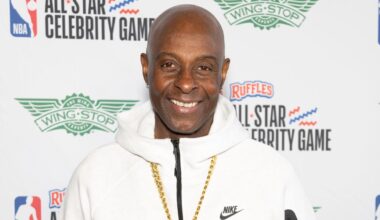 Former Seahawk Jerry Rice Wipes Out Nearly $700K in Student L...