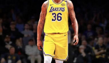 Marcus Smart with 7 (yes seven) steals today!