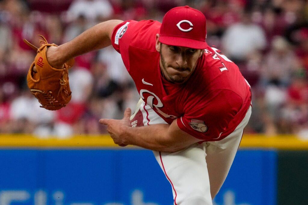 Bullpen Mix Signing: Joe La Sorsa