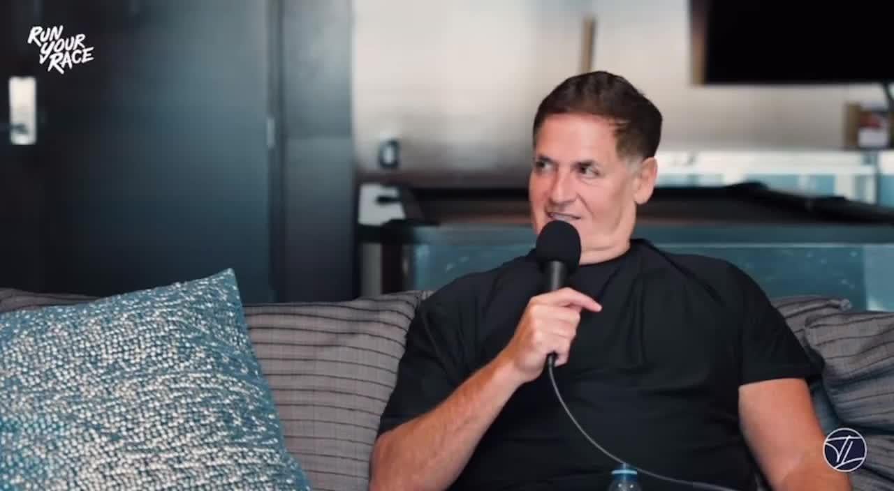 Wade lives rent free in this bums head.