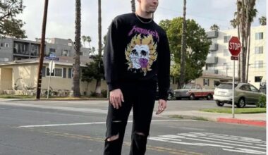 @tonypesta on Bluesky - Jarrett Allen hosted his annual Math and Meals Thanksgiving event, where he hooks up 25 families with groceries and budgeting lessons