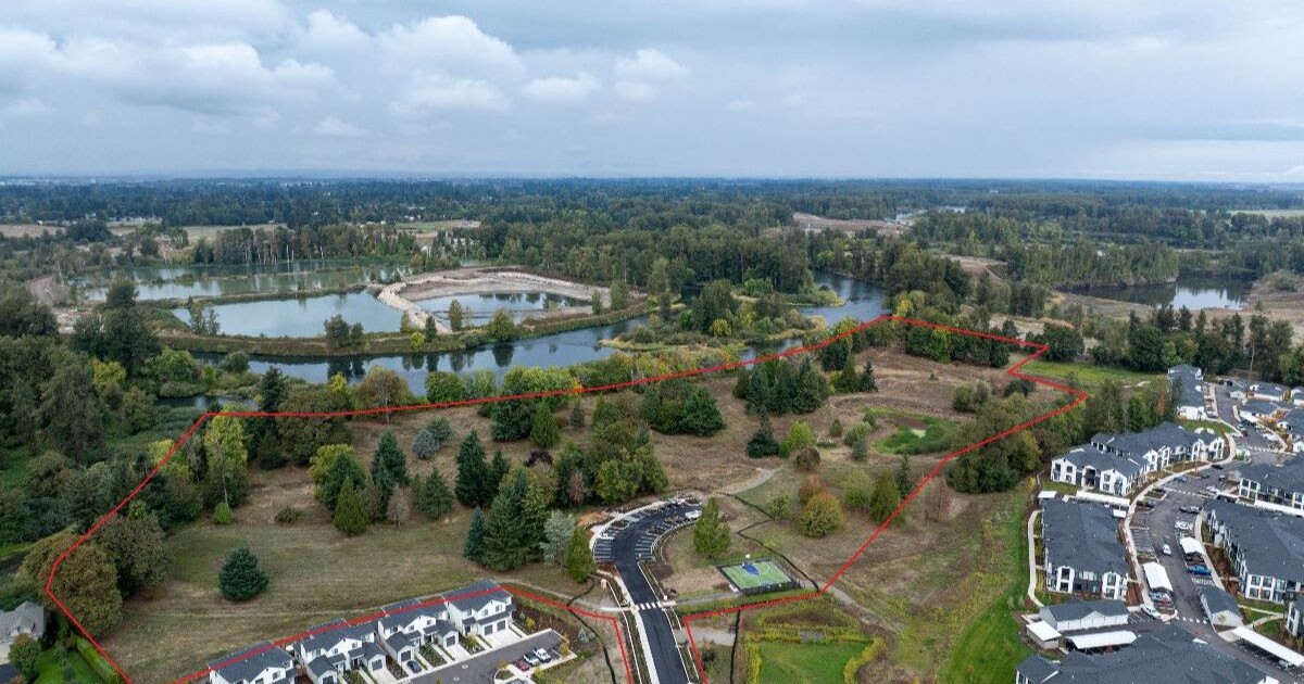 Former golf course turned park in north Eugene nears opening
