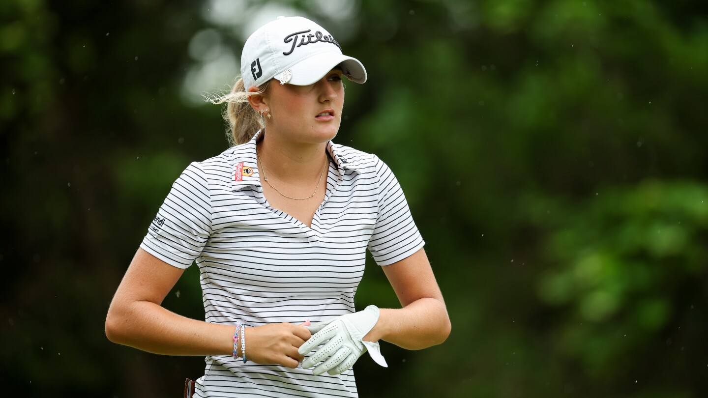 After receiving waiver, 17-year-old Gianna Clemente turns pro for LPGA Final Qualifying
