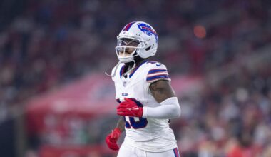 Bills waive Elijah Moore