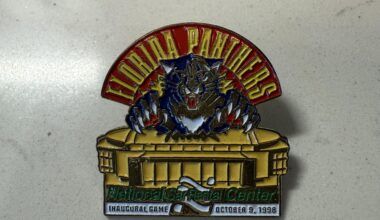 found this pin today at the thrift🤭