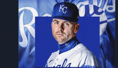 Royals announce they have signed Alex Lange