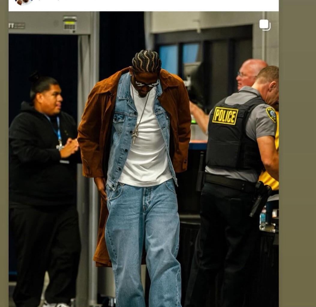 Jdub teasing his return on his latest story