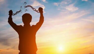 Justin Tucker no longer owns the record for the longest made field goal let’s goooo