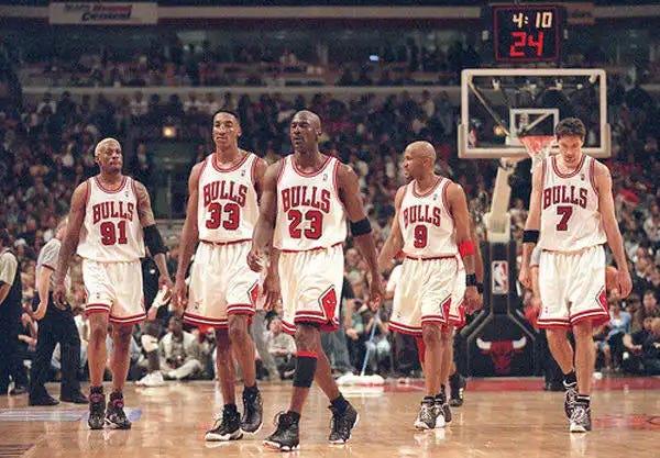 Your 2025 Chicago Bulls are 5-0. Here's a pic of the last time the Bulls started with 5 wins (1996-97)