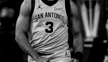 His impact didn't show up in the box scores, but Keldon was so good vs Houston. Props to the BIG BODY!