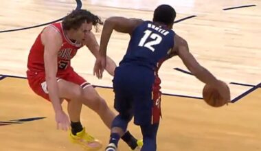 P Giddey bowing to the Hunt God