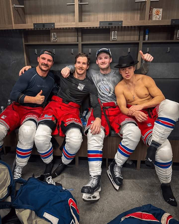 Broadway Hat for Bread