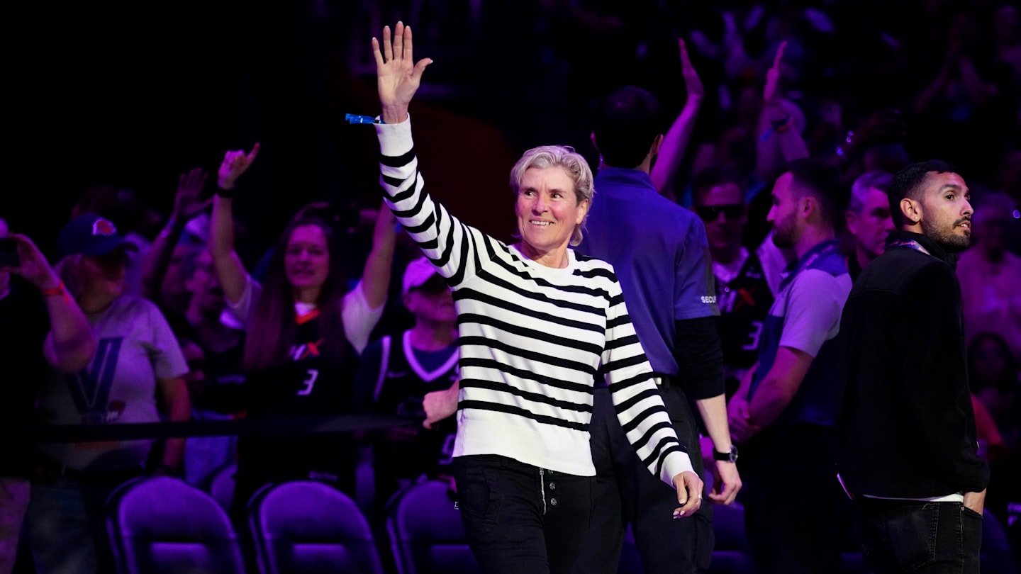 Why Timms' Rookie Season Helped Phoenix Make The Playoffs