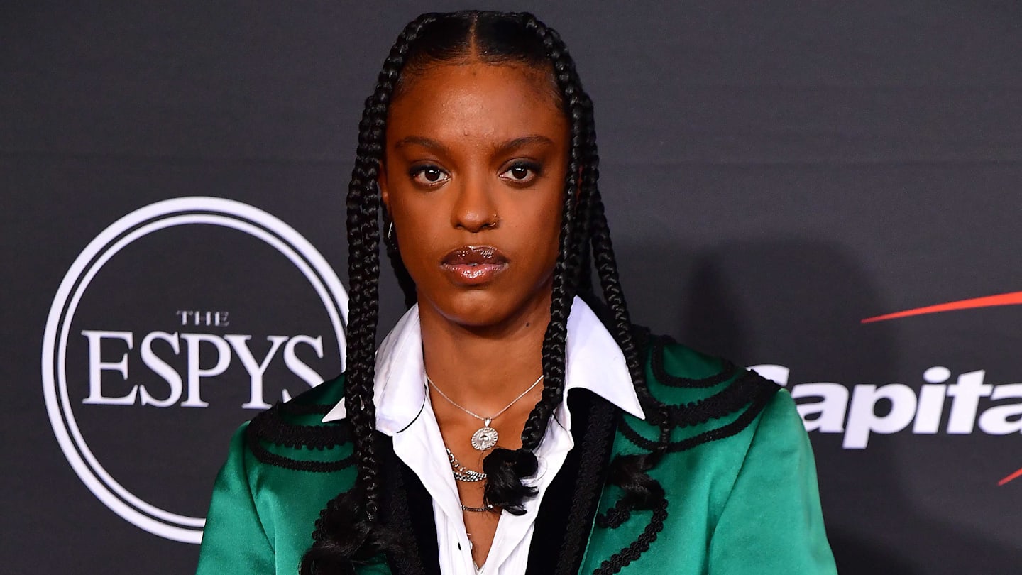 Mercury's DeShields Has Big Games In College