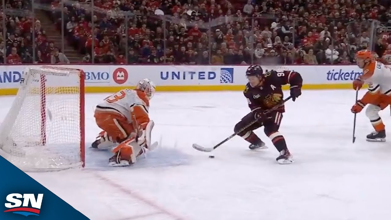 Blackhawks' Connor Bedard Dazzles With Slick Hands In Front Of Ducks' Goal