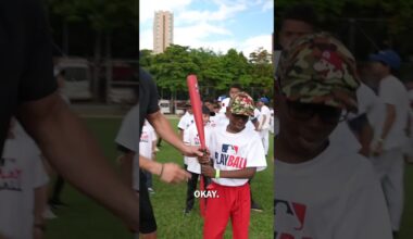 Hitting tips from a pro 😤 Giancarlo Stanton visited PlayBall Colombia! 🇨🇴