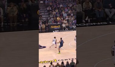 rook puts a bookend to Q1 with a buzzer beating triple 👌