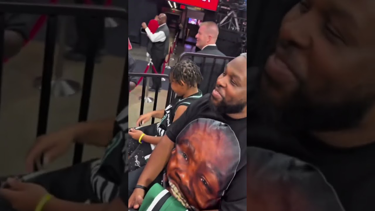 Rockets DJ coached young fan to get KD's autograph 🥹 ❤️  | (Via imfromthestead/IG)