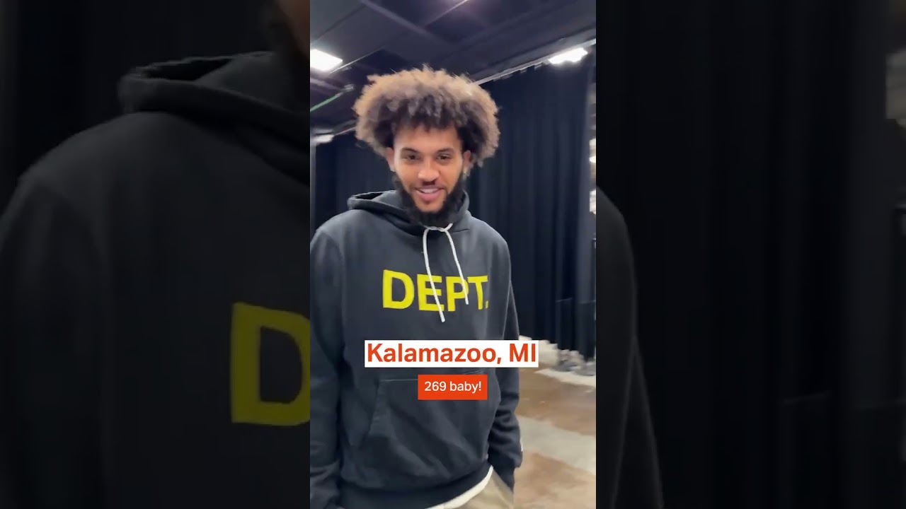 SHOUTOUT YOUR AREA CODE! Chat, drop yours in the comments 🗣️ #shorts | Phoenix Suns