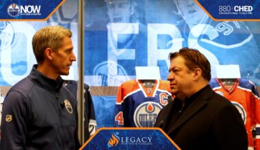 Edmonton Oilers Head Coach Kris Knoblauch in conversation with Bob Stauffer (12/04/25)