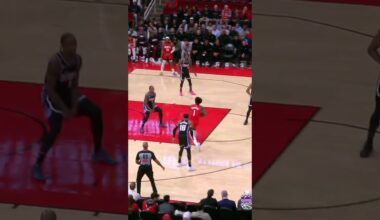 Back-2️⃣-back 3️⃣'s! #rockets