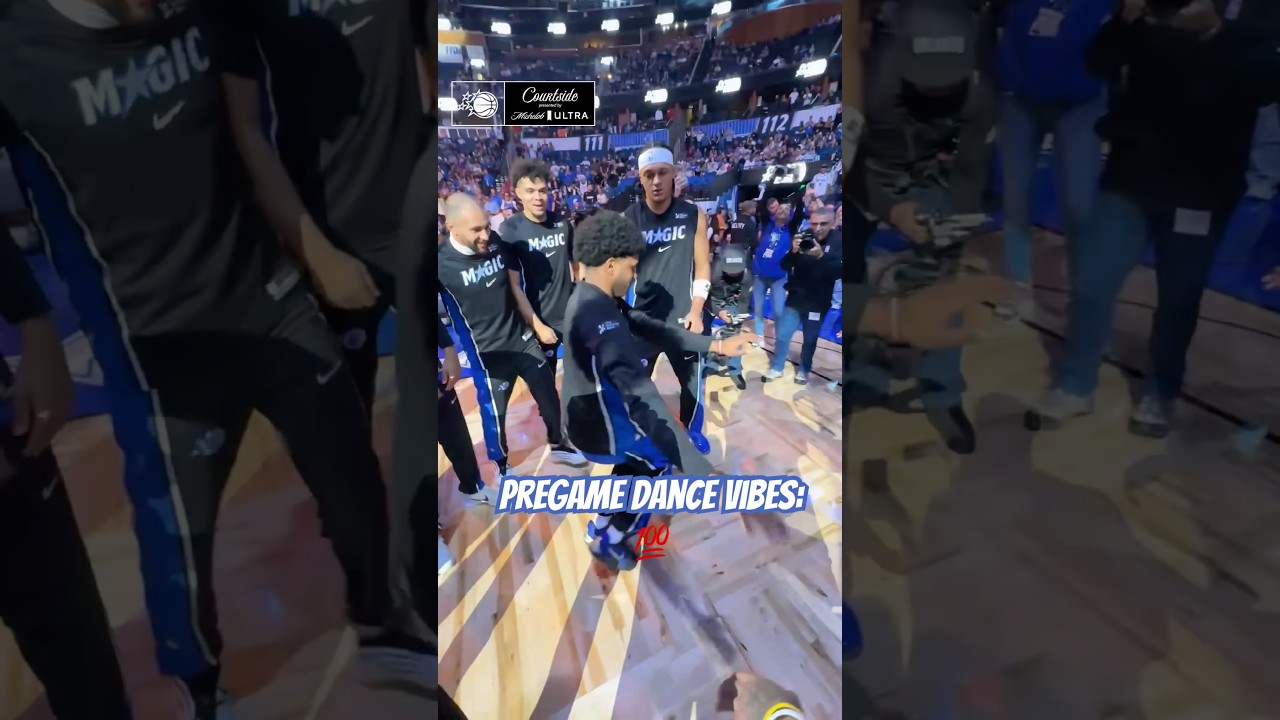 LOVE WHEN THE WHOLE TEAM IS DANCING!