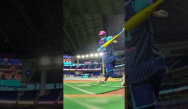 Metal bats + big sluggers = 🤯🚀