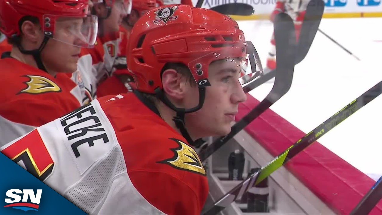 Ducks' Beckett Sennecke Beats Third-Period Buzzer To Score Tying Goal vs. Penguins