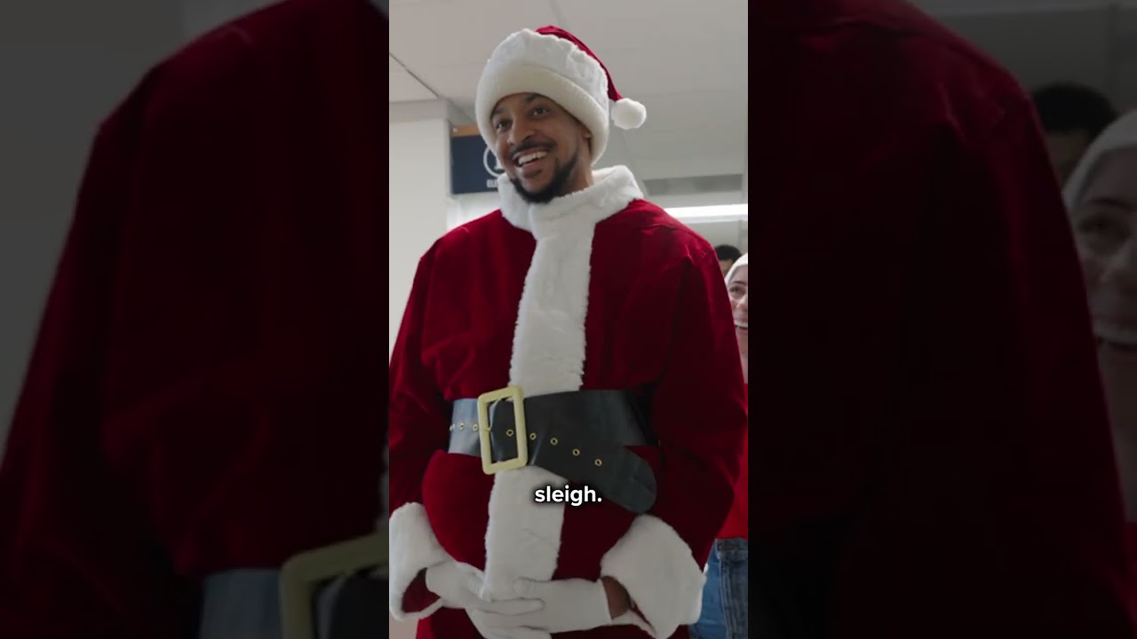 CJ McCollum Christmas Caroling 😂