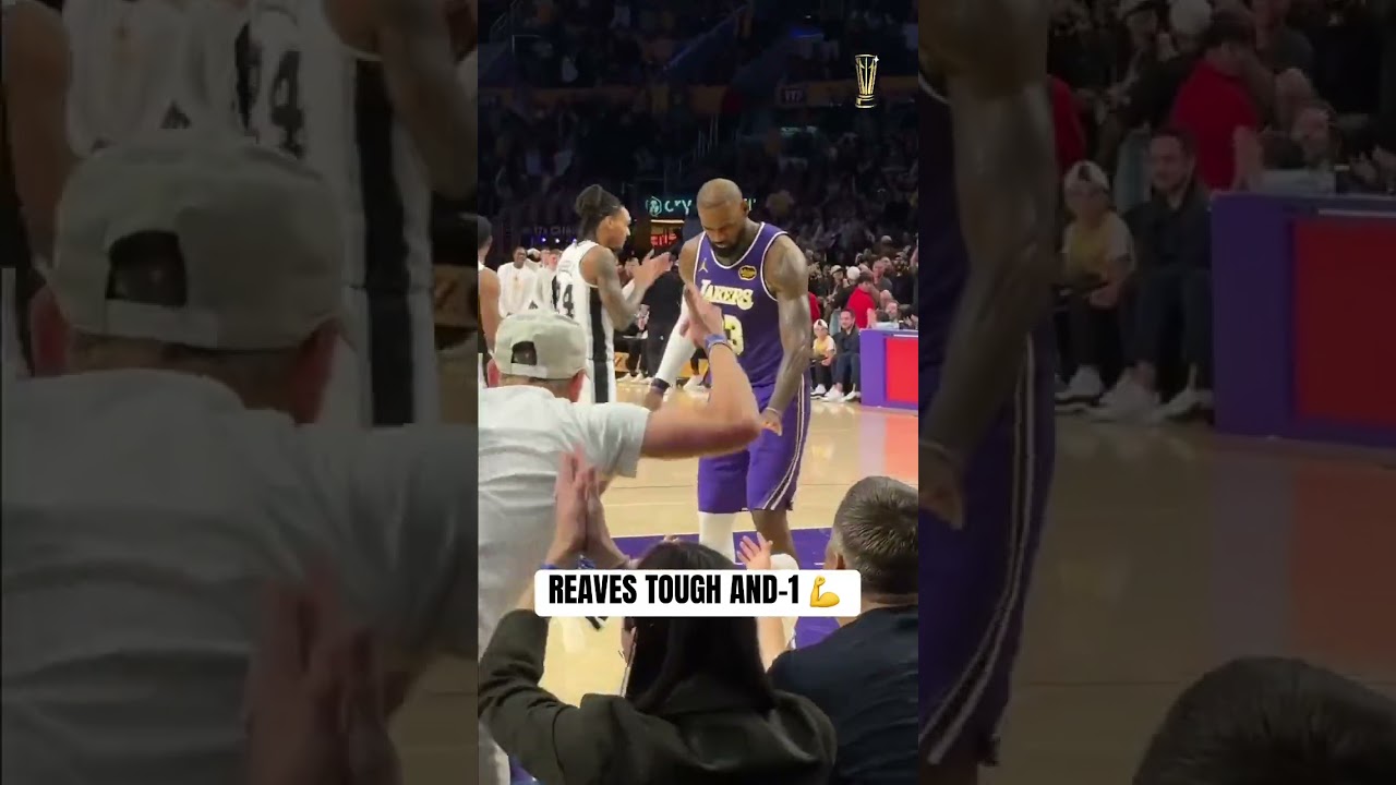 🏆 Reaves cuts the lead to single digits with a tough take 🏆