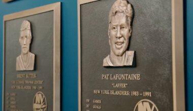 Islanders Plaque Series: Pat LaFontaine "Laffer"