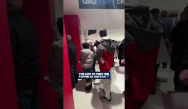 Dayton Fans Line Up to Meet Obi Toppin Ahead of His Hall of Fame Induction 💙