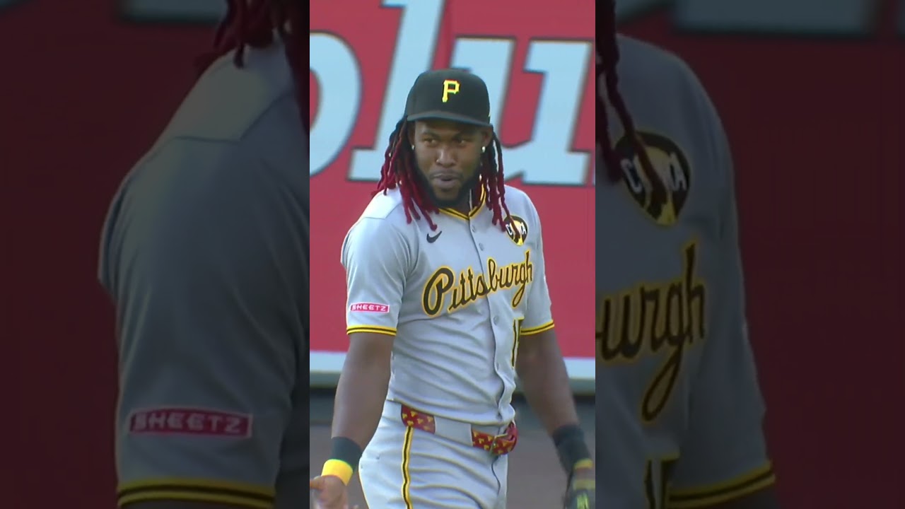 ARE YOU KIDDING, ONEIL CRUZ!? 🤯 #pirates #oneilcruz #mlb #baseball #amazing