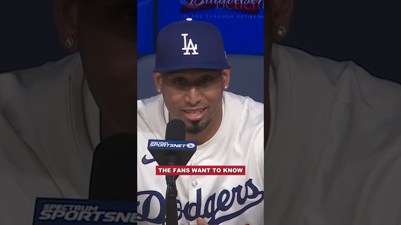 Edwin Díaz will switch his jersey to #3 honoring his 3 sons, but he'll keep his epic entrance song 🎺