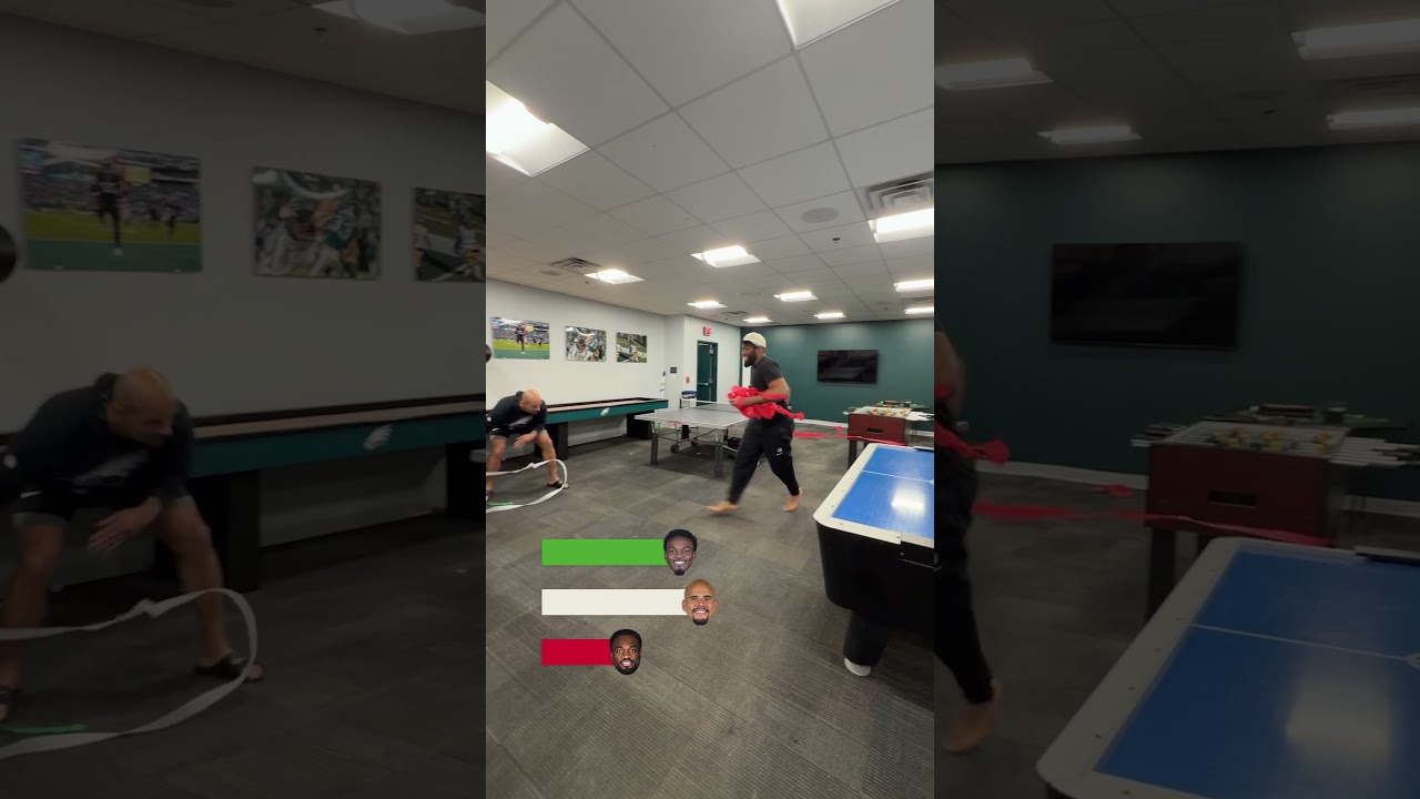 NFL Players vs Christmas Streamers Challenge