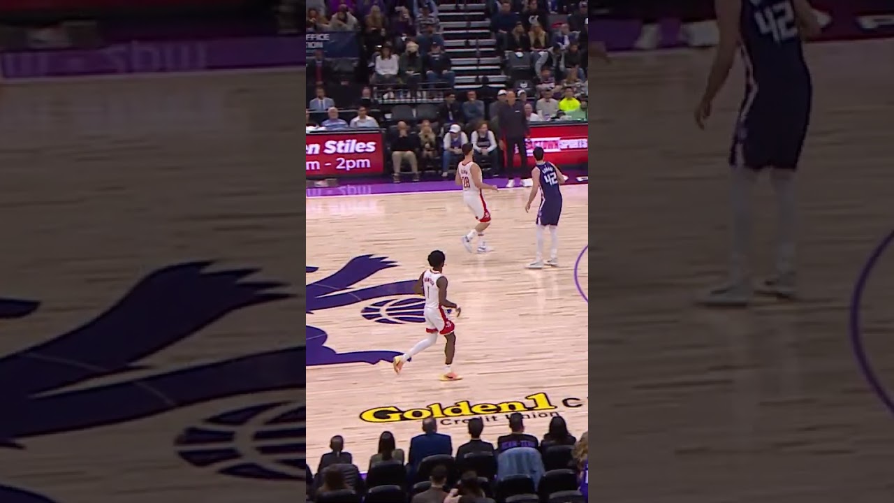 Reed & Tari from downtown 🏙️ #rockets