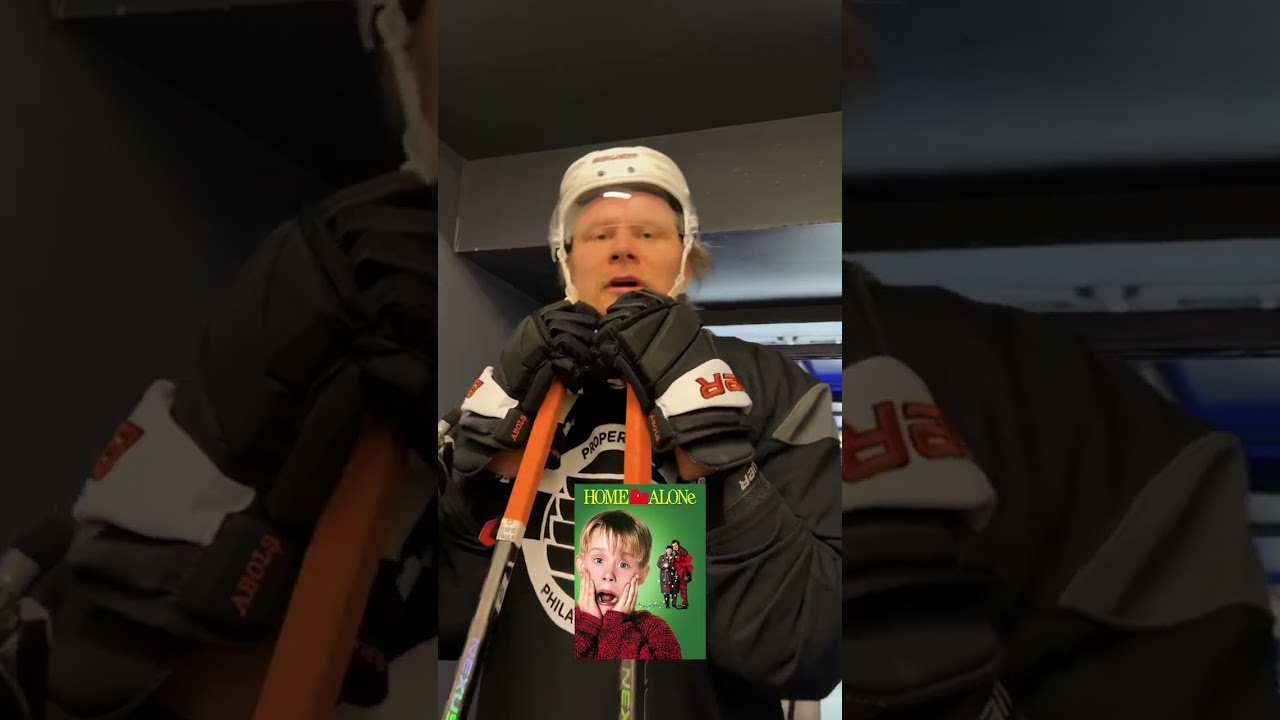 Flyers Mini Mic: What's your favorite Christmas movie? #shorts