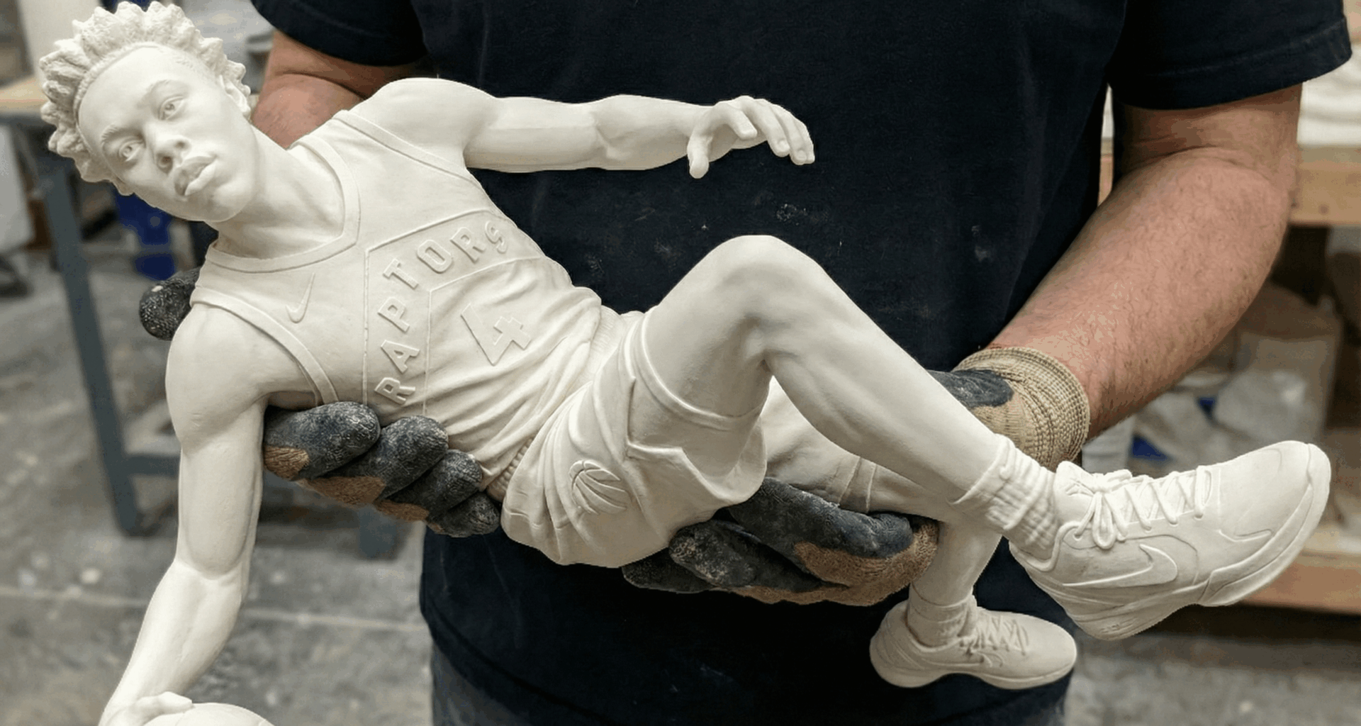 Going to friends for Christmas Eve, buddy is a big Scottie Barnes fan. Made this from plaster (covered in epoxy + white primed), about 11 pounds for sculpture, and another 4lbs for the base (just a rectangle)