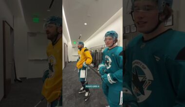 Happy Holidays 🎁 ☺️ #hockey #nhl #sharks