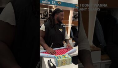 Gift Wrapping 101 😳 #DUUUVAL