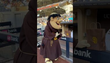 They’re besties 🥰 #MLB #Baseball #Padres