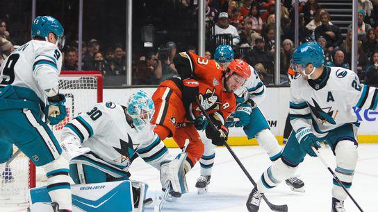 NOTEBOOK: Defensive breakdowns dismantle dominant Ducks in third straight loss | The Sporting Tribune