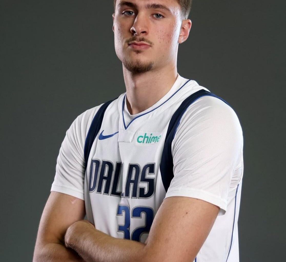 Happy 19th Birthday to the rook!!