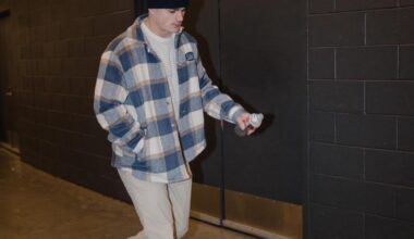 Anyone else notice this from the entry photos tonight?