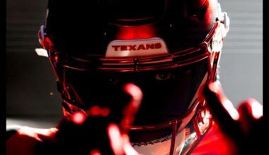 Battle Red unis for Sunday confirmed!