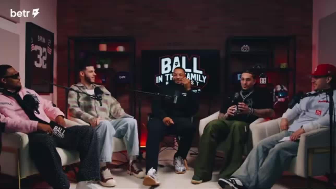 [Norman Powell] “They took my weight and body fat %, next day Spo said ‘I’m gonna text you something’. He sends me a picture of Dwyane Wade when he was 32, with his weight and body fat % displayed on the bottom. That’s all he sent me. I said ‘Alright, I’m gonna take the hint.’”