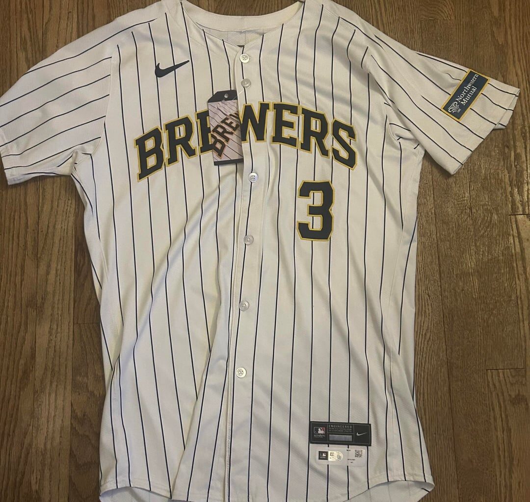 Couple Clubhouse Sale Game-Used Pickups