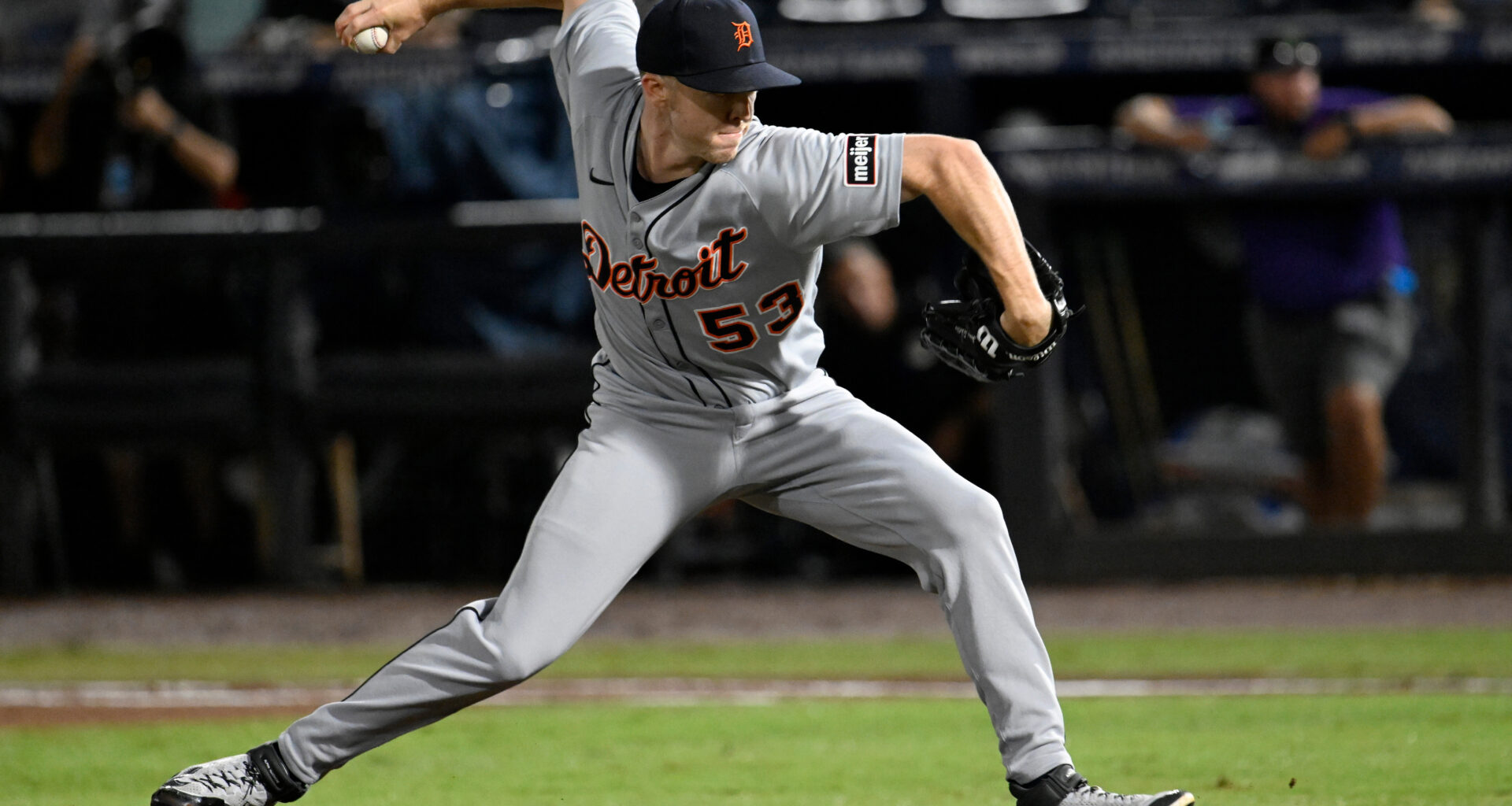 Right-hander Chase Lee acquired from Blue Jays from Tigers for minor league lefty Johan Simon