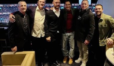 Andrei Markov watching the Habs at the Bell Centre last night with Guy Carbonneau, Patrice Brisebois, José Théodore, Georges St-Pierre and David Desharnais
